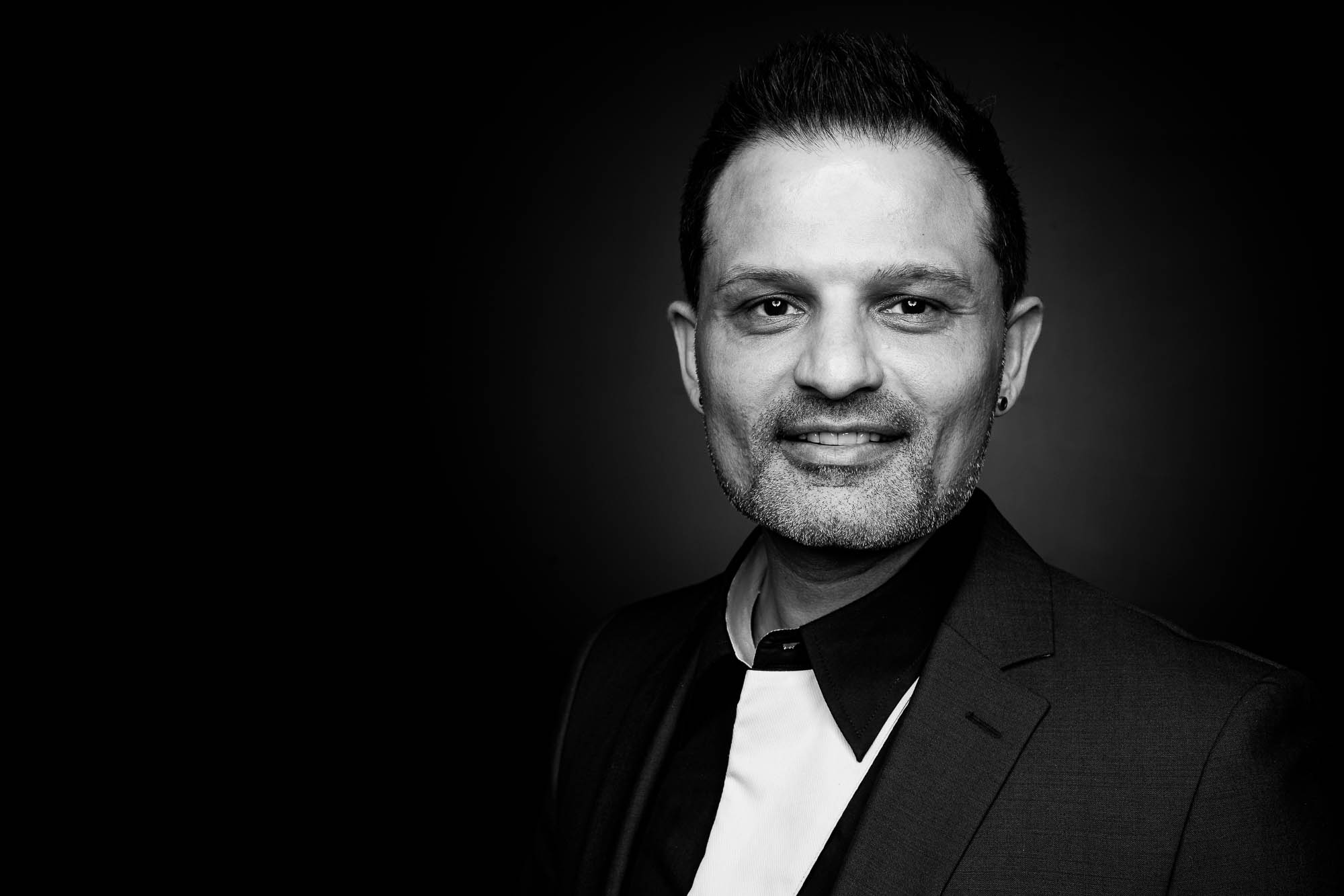 Export x3 Headshot  06128 Dez 01 2019 Headshot  Miro Nicole Nadine